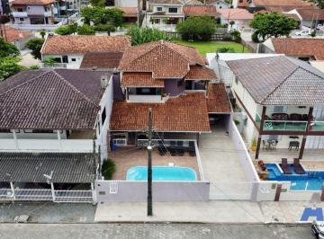 Casa · 235m² · 4 Quartos · 3 Vagas · Sobrado Alto Padrão em Ubatuba, São Francisco do Sul/SC