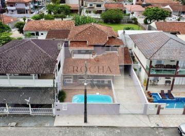 Casa · 235m² · 4 Quartos · 3 Vagas · Sobrado Alto Padrão em Ubatuba, São Francisco do Sul/SC