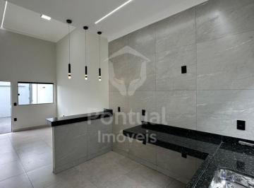 Casa · 70m² · 2 Quartos · 2 Vagas · Casa a venda, com 2 quartos sendo 1 suite, Jardim Brasília, Uberlandia MG
