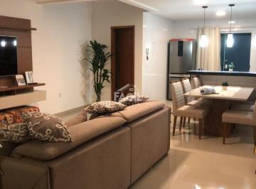 Casa · 140m² · 3 Quartos · 2 Vagas · Casa em Colinas de Laranjeiras  -  Serra