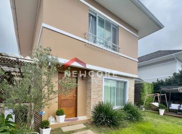 Casa · 167m² · 5 Quartos · 2 Vagas · Casa em  Rua Vista do Sol - Campeche - Florianópolis/SC
