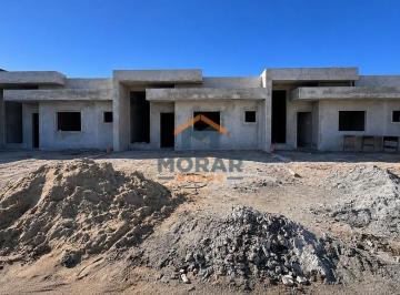 Casa · 165m² · 2 Quartos · 2 Vagas · Casa com 02 Dormitórios em Santa Terezinha