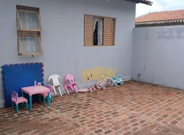 2798ab8748e871ab54ceaff190603823c4a747a6 · Excelente negócio para investidor, 2 casas em um lote e bem localizado