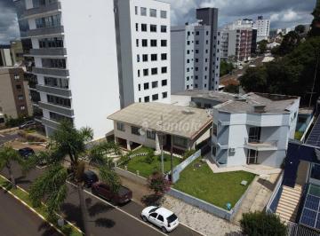 2d7b5a7938e035af542d66205f763a9973ca140b · Excelente residência e terreno no centro de Caçador SC