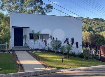 Casa · 388m² · 5 Quartos · 4 Vagas · Condomínio com 5 quartos à venda em Roseira - SP