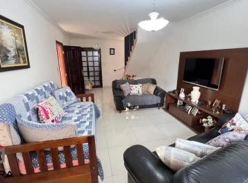 Casa · 198m² · 3 Quartos · 3 Vagas · Sobrado à venda no Centro de Diadema (Atacadão Diadema) | 3 dorms, 1 suíte, 3 vagas