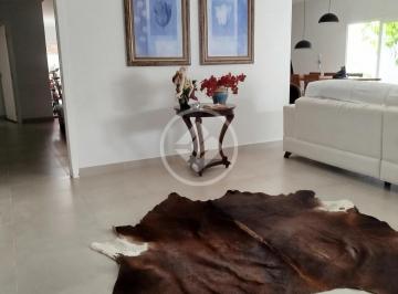 Casa · 320m² · 3 Quartos · 2 Vagas · Casa no Jardim das Américas - 320m2 - R$ 1.500.000,00 - 3 SUÍTES, SALA AMPLIADA, COZINHA INTEGRADA, 