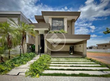 Casa · 263m² · 4 Quartos · 4 Vagas · Casa sobrado 4 suítes no condomínio Florais do Parque, bairro Jardim Itália, Cuiabá-MT