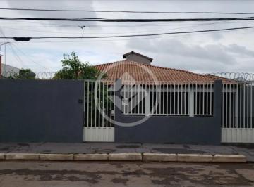Casa · 290m² · 4 Quartos · 2 Vagas · Casa Morada do Ouro com 4 quartos sendo 1 suíte e 3 banheiros
