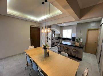 Apartamento · 108m² · 3 Quartos · 2 Vagas · Vende-se apto no Edifício Saint Tropez no Bosque da Saúde, atras do MC Donalds, com 3 quartos sendo