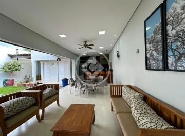 Casa · 200m² · 4 Quartos · 4 Vagas · Casa no Recanto dos Pássaros próximo ao comper - 4 quartos Energia Solar - ótimo para moradia ou po