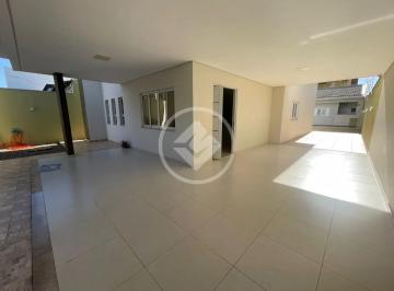 IMG_9947.jpeg · Casa comercial com 4 escritórios, 3 banheiros, 6 vagas de estacionamento, piscina, área gourmet. Exc