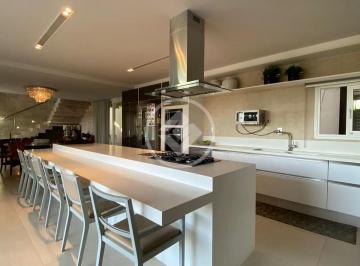 Casa · 420m² · 3 Quartos · 4 Vagas · CASA A VENDA NO CONDOMÍNIO FLORAIS CUIABÁ - TODA MOBILIADA E COM PLANEJADOS - 3 SÚITES SENDO UMA MAS