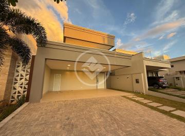 Casa · 266m² · 3 Quartos · 4 Vagas · Vende-se sobrado com garagem para 3 veículos cobertos