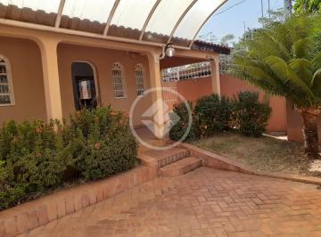 Casa · 314m² · 4 Quartos · 4 Vagas · Venha morar ao lado da Arena Pantanal,  Imóvel com excelente localização e ótima construção.