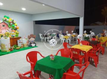 Comercial · 240m² · Vende-se espaço de festa com piscina e cascata - Área de 240 m² - Altos da Serra - Cuiabá (MT) - Val