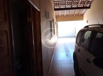 Casa · 400m² · 5 Quartos · 2 Vagas · CASA VIA PUBLICA - 5 QUARTOS, 3 BANHEIROS, COMODOS AMPLOS, GARAGEM COBERTA, SAIDA FRENTE E FUNDOS R$