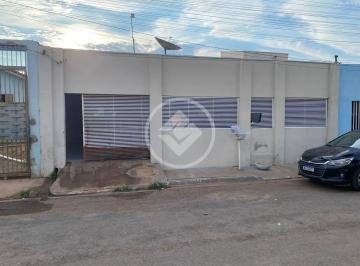 Casa · 139m² · 2 Quartos · 1 Vaga · Casa com 2 quartos e 1 suíte R$320.000,00
