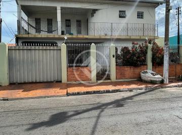 Casa · 250m² · 4 Quartos · 3 Vagas · Sobrado completo no Cristo Rei - 4 quartos, piscina e localização top!