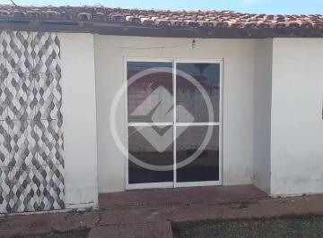 Casa · 52m² · 2 Quartos · Casa com 2 quartos, sala, cozinha, banheiro, amplo quintal com CPA.