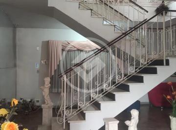 Casa · 550m² · 5 Quartos · 5 Vagas · Vende-se casarão no centro de Cuiabá. Ideal para prédio comercial. 788,4 m² terreno e 550 construído