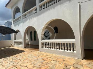 Casa · 315m² · 3 Quartos · 6 Vagas · SOBRADO 03 QUARTOS, 03 SUITES,05 BANHEIROS