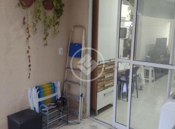 Casa · 130m² · 2 Quartos · 1 Vaga · Uma bela casa ampla de 2 quartos, sala, cozinha com armários embutidos, quintal grande com lavanderi