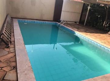 Casa · 161m² · 3 Quartos · 2 Vagas · Casa ampla e aconchegante com piscina no Tijucal