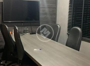 Comercial · 260m² · 10 Quartos · 2 Vagas · Vende-se casa comercial, em ótima localização, com ar condicionado, elétrica de alto padrão, rede de