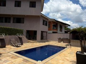 Casa de 4 quartos, Santana de Parnaíba · Casa com 4 dormitórios sendo 2 suítes no Alphaville Residencial 10