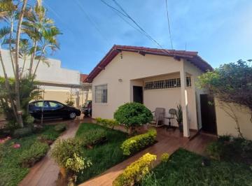 Foto 01 · Casa, Setor Sul, Ituiutaba, MG