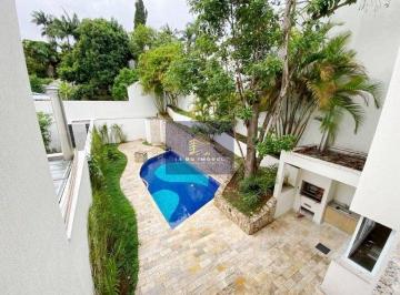 Casa · 425m² · 4 Quartos · 4 Vagas · Casa em Condomínio, em Excelente Localização.