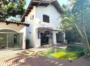 Casa · 263m² · 4 Quartos · 3 Vagas · Casa de Alto Padrão, Á Venda, Jd. Novo Mundo.