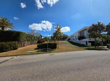 Foto 01 · Terreno de 768m² em Condomínio de Luxo em Alphaville Nova Esplanada, Votorantim-SP: sua oportunidade