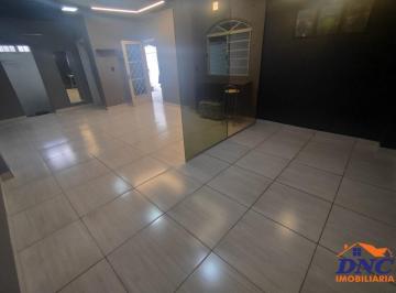 Casa · 220m² · 4 Quartos · 2 Vagas · Casa - Santa Mônica