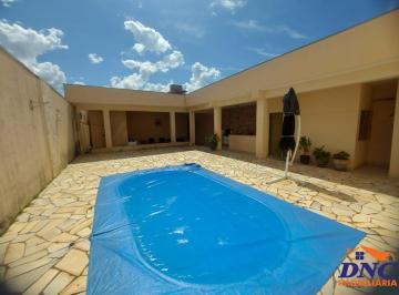 Casa · 204m² · 3 Quartos · 3 Vagas · Casa - Santa Mônica