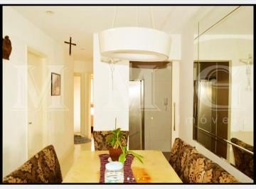 Apartamento · 70m² · 2 Quartos · 2 Vagas · APTO C/ PISO FRIO E ARMS.