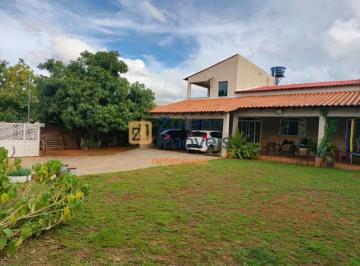 Casa de 4 quartos, Águas Claras · CASA EM CONDOMÍNIO - 700m² DE TERRENO - EM ARNIQUEIRAS