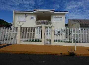 Casa · 220m² · 1 Quarto · 4 Vagas · VENDA | Sobrado, com 1 dormitórios em Vila Progresso, Maringá