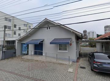 Comercial · 140m² · 6 Quartos · 5 Vagas · Casa comercial no Ponta Aguda com 140m² e 5 vagas de garagem