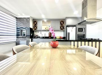 Apartamento · 143m² · 3 Quartos · 2 Vagas · Apartamento (2 por andar) com aprox. 144 m2 privativos com 1 suíte e 2 demi no b