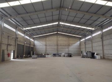 Comercial · 1035m² · 3 Quartos · 20 Vagas · Galpão na Via Expressa – 1.035 m² com Mezanino, Estacionamento.