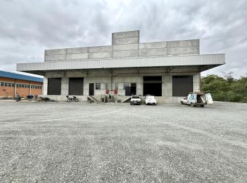 Comercial · 2063m² · 1 Quarto · 10 Vagas · Galpão disponível para locação com aprox. 2.063 m2 no bairro Itoupavazinha, apen