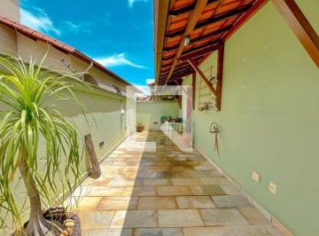 Casa 300m² Venda Heliópolis · Casa à Venda - Heliópolis, 4 Quartos,  300 m² - Belo Horizonte