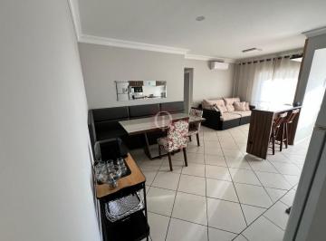 Sala de Jantar · Apartamento em excelente localização no bairro Glória.