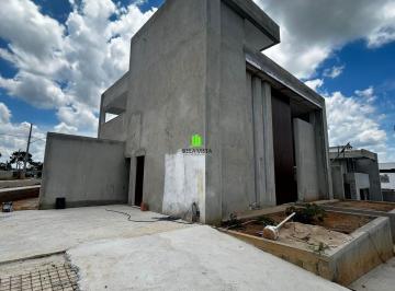 Casa · 161m² · 4 Quartos · 2 Vagas · Vende-se Casa Condomínio Mariposas