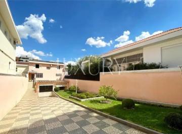 1 · Casa à venda no bairro Vila Madalena com 241 m², 3 quartos sendo 1 suíte e 6 vagas
