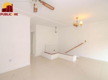 Casa de 3 quartos, Porto Alegre · Casa com 3 dormitórios no Bairro Jardim Floresta