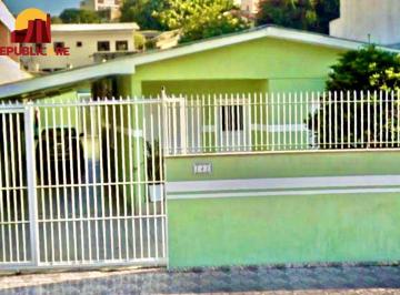 Casa · 190m² · 3 Quartos · 2 Vagas · Casa com 3 dormitórios e edícula 1 d no Bairro Jardim Floresta