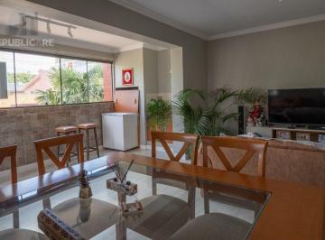 Apartamento · 120m² · 3 Quartos · 2 Vagas · Apartamento de 3 quartos, elevador e 2 vagas no bairro Jardim Lindóia.